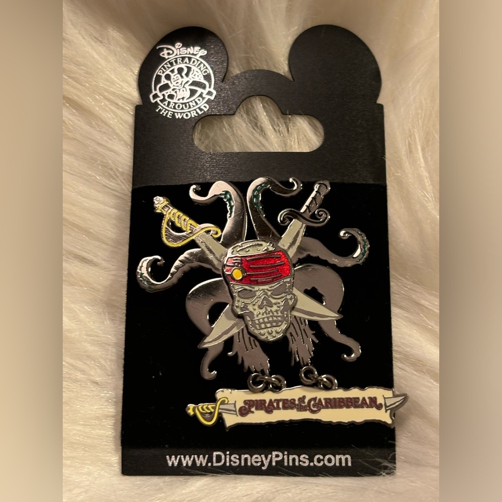 Disney Pirates of the Caribbean Trading Pin